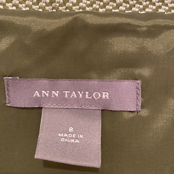 Ann Taylor cropped blazer 3/4 sleeve pleat in back green herringbone - Picture 2 of 6